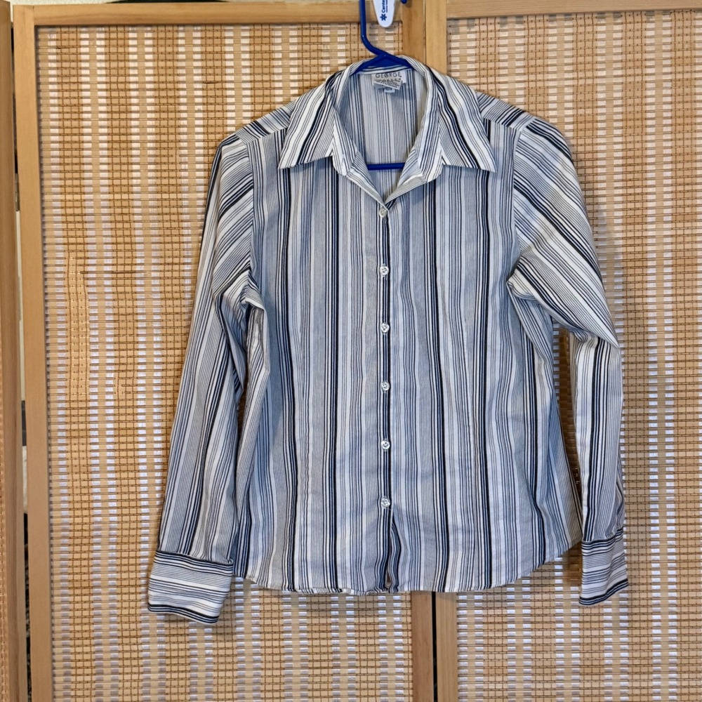 George Stretch Womens Grey Rain Stripe Button Up Blouse Medium 8-10 Preppy